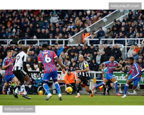 伯恩茅斯绝杀纽卡斯尔联 客场取胜展现中游球队竞争力